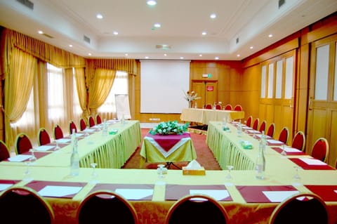 Day, Meeting/conference room