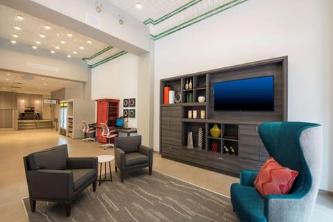 Home2 Suites by Hilton Indianapolis Downtown Hotel in Indianapolis