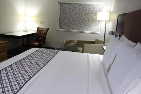 Westbridge Inn & Suites Motel in Missouri
