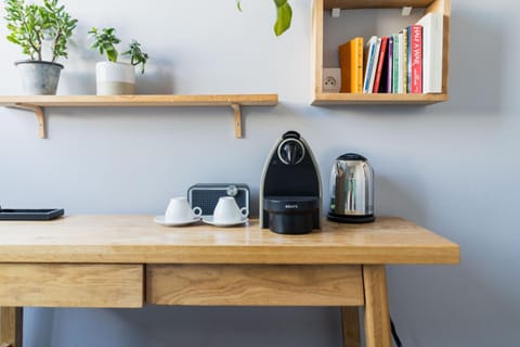 Coffee/tea facilities, Decorative detail, Non alcoholic drinks