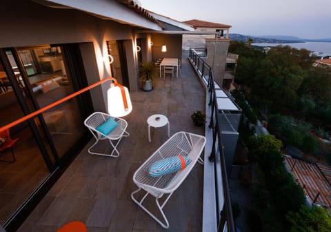 Patio, City view, Sea view