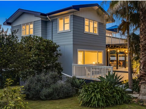 Property building, Facade/entrance, Garden, Sunset