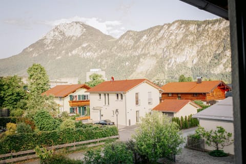 Balcony/Terrace, Mountain view