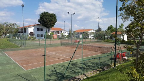 Tennis court