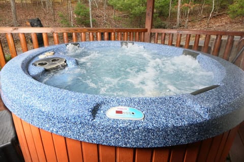 Smoky Mountain Getaway House in Sevier County