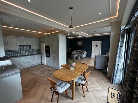 Kitchen or kitchenette, Living room, Dining area