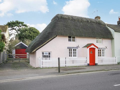 The Old Thatch Casa in Christchurch