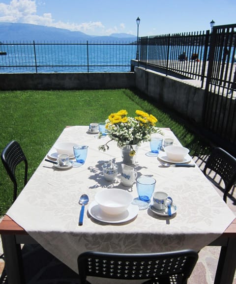 Garden, Beach, Lake view