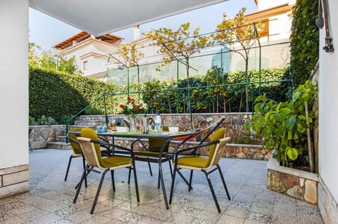 Patio, Garden