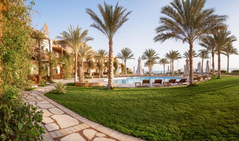 Garden, View (from property/room), Swimming pool