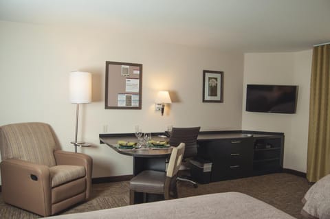 Candlewood Suites Fort Collins, an IHG Hotel Hotel in Fort Collins