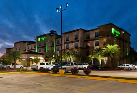 Holiday Inn Hotel & Suites Lake Charles South, an IHG Hotel Hotel in Lake Charles