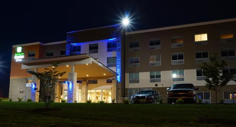 Holiday Inn Express & Suites Omaha - Millard Area, an IHG Hotel Hôtel in Omaha