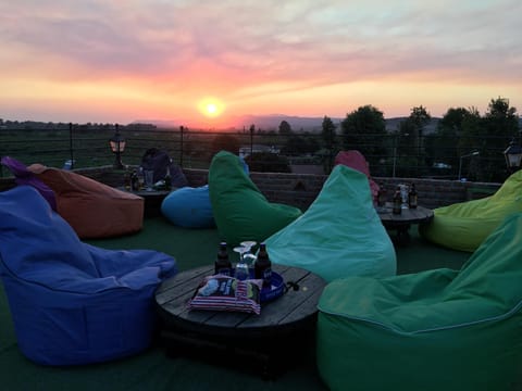 Balcony/Terrace, Alcoholic drinks