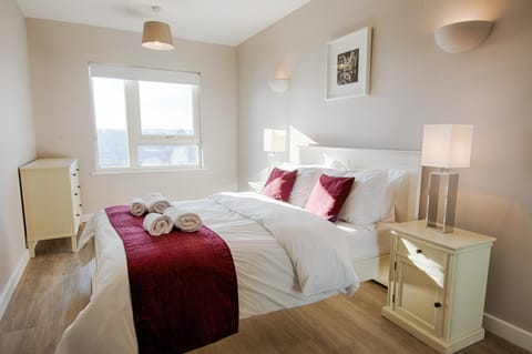 Roomspace Serviced Apartments - Vertex House Condo in Croydon