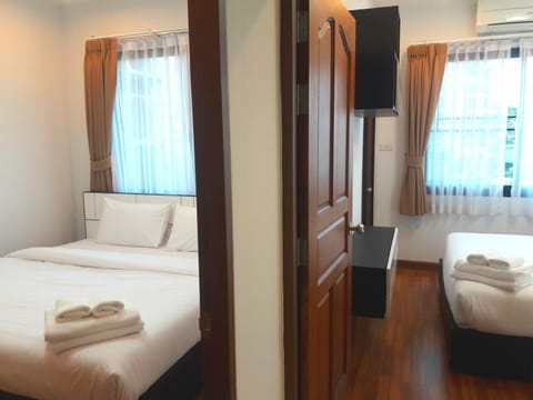 V-twin Donjan Service Apartment Hotel in Chiang Mai