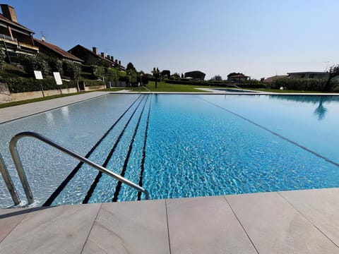 Swimming pool, Swimming pool