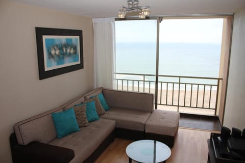 Living room, Sea view