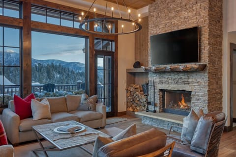 Winter, TV and multimedia, View (from property/room), Living room, Seating area, Mountain view, fireplace, furniture