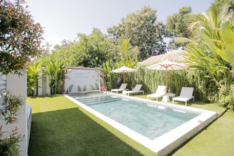 Lounge or bar, Swimming pool