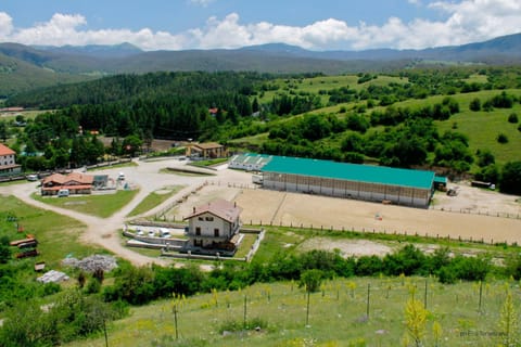 Agriturismo Maneggio Vallecupa Farm Stay in Pescasseroli