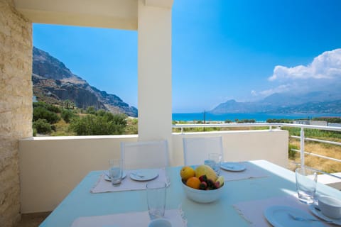 Balcony/Terrace, Dining area, Mountain view, Sea view