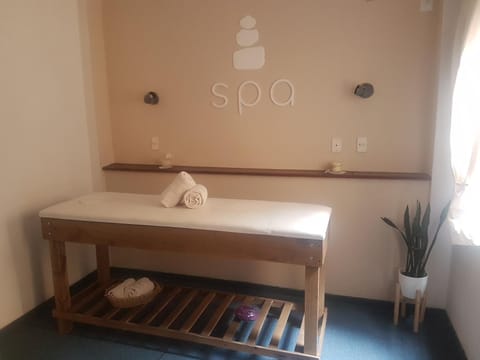 Massage, Spa and wellness centre/facilities