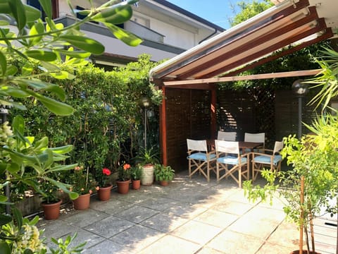 Patio, Garden