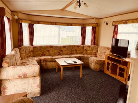 Fantasy Island Caravan Hire- Located at Fantasy Island- Eastgate Caravan Park, Sea Lane, Ingoldmells Camping /
Complejo de autocaravanas in Ingoldmells