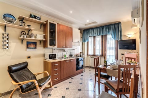 Residenza Amoroma House in Rome