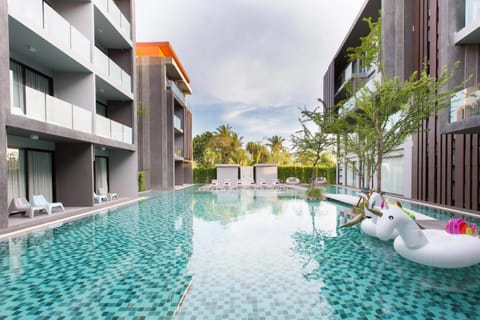 Balcony/Terrace, Pool view, Swimming pool