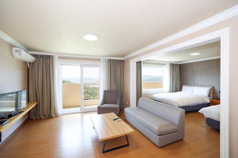 La Vie Dor Hotel and Resort, Trademark Collection by Wyndham Hotel in Gyeonggi-do