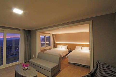 La Vie Dor Hotel and Resort, Trademark Collection by Wyndham Hotel in Gyeonggi-do