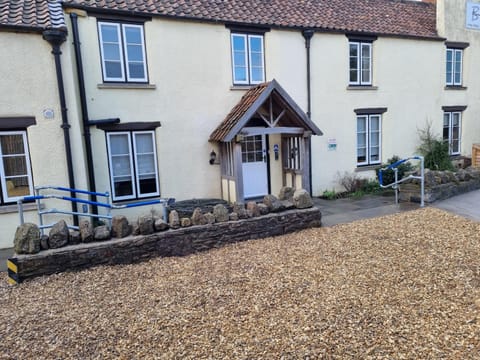 Old Manor House Bed and Breakfast in Sedgemoor