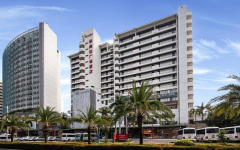 Ramada Plaza by Wyndham Sanya Bay Hotel in Sanya
