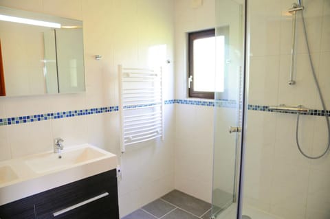 Property building, Bathroom