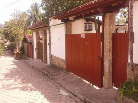 Property building, Facade/entrance, Neighbourhood