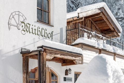 Property logo or sign, Natural landscape, Winter, Logo/Certificate/Sign, Mountain view