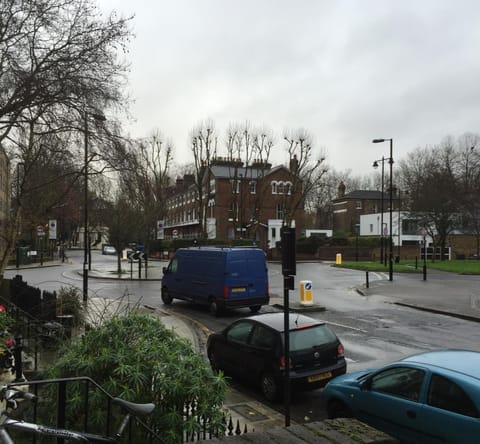 Nearby landmark, Facade/entrance, Neighbourhood, View (from property/room), Other, Street view, Street view, Area and facilities, Quiet street view