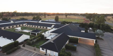 Property building, Day, Bird's eye view