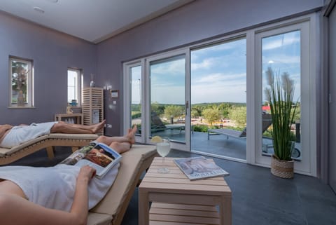 Sauna, Spa and wellness centre/facilities