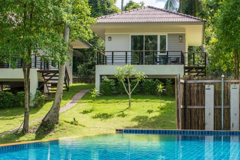 Phangan Akuna Resort in Ko Pha-ngan Sub-district
