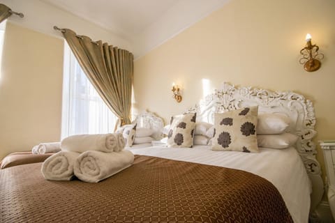 Summerlands Guest House Bed and Breakfast in Torquay