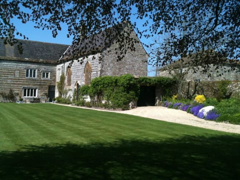 Higher Melcombe Manor Bed and Breakfast in North Dorset District
