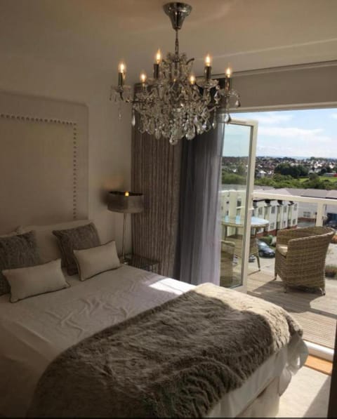 Cardiff luxury apartments Condo in Cardiff