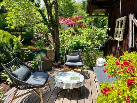 Garden, Seating area, Garden view