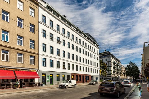 JR City Apartments Vienna Condo in Vienna