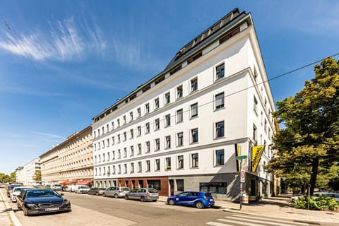 JR City Apartments Vienna Condo in Vienna