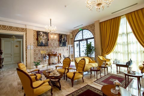 The Arlington Boutique Hotel Hôtel in Craiova