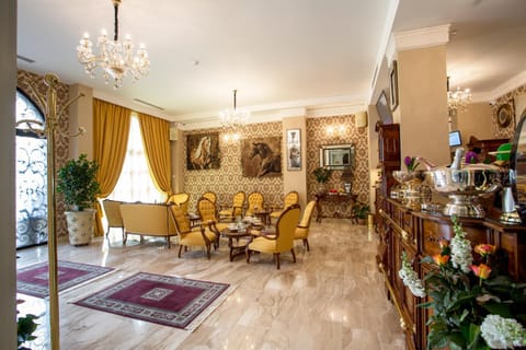 The Arlington Boutique Hotel Hôtel in Craiova